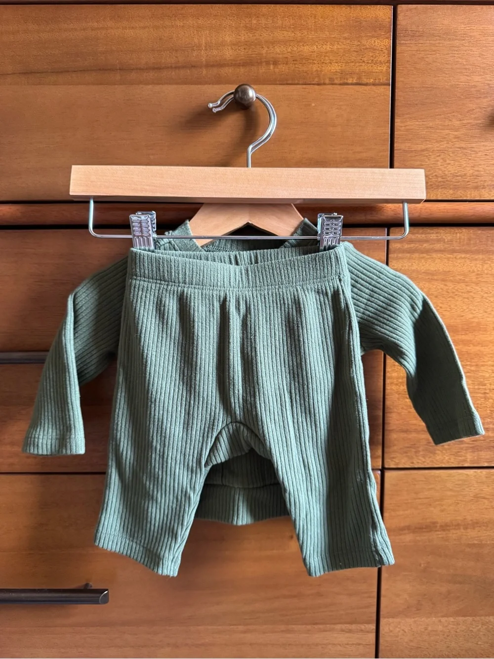 Ribbed Pocket Long-Sleeve Top & Bottom - Olive Green